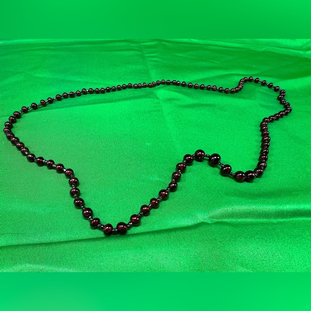 Elegant Garnet Beaded Necklace